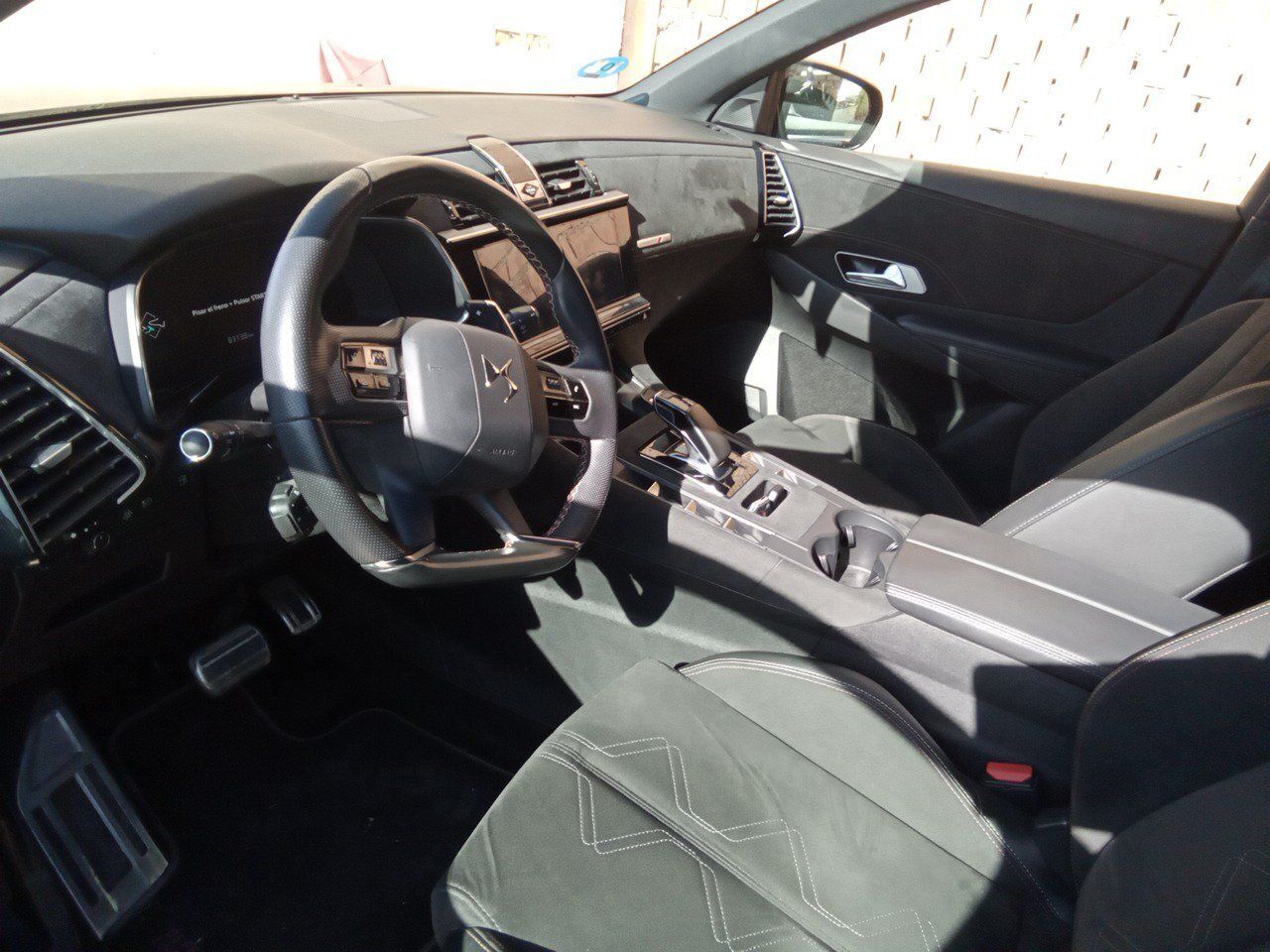 Ds Ds 7 Crossback 1.6 E-tense 225 Performance Line Auto - Foto 2