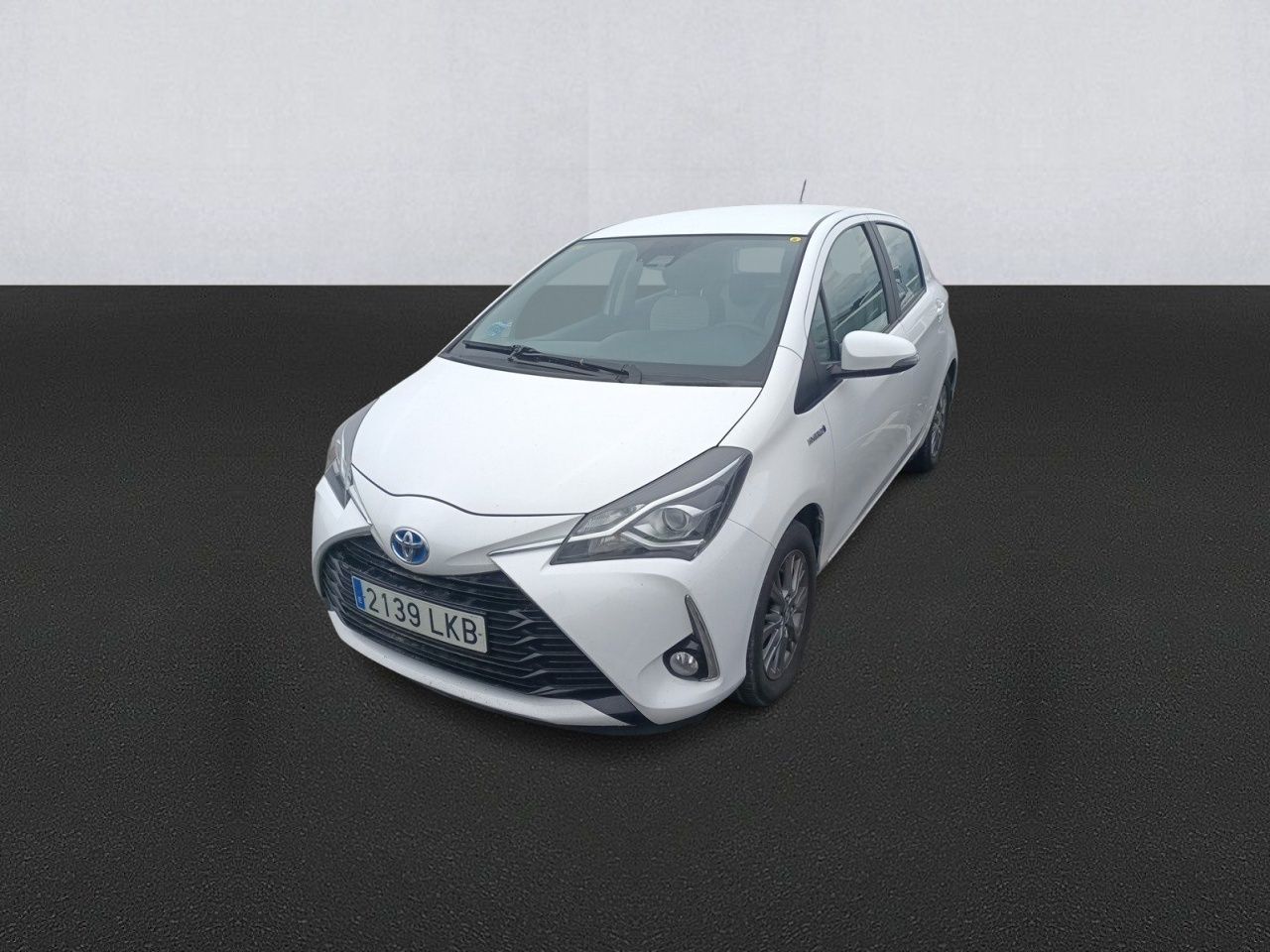 Alquila temporada escolar  de segunda mano - toyota yaris 2020 /