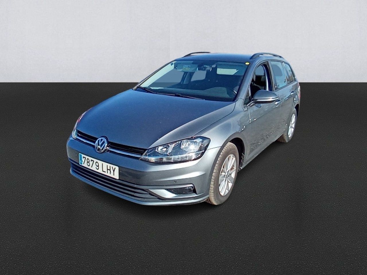 Alquila temporada escolar  de segunda mano - volkswagen golf 2020 /