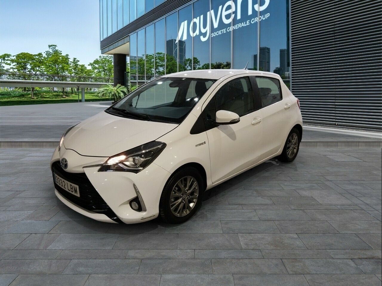 Alquila temporada escolar  de segunda mano - toyota yaris 2019 /