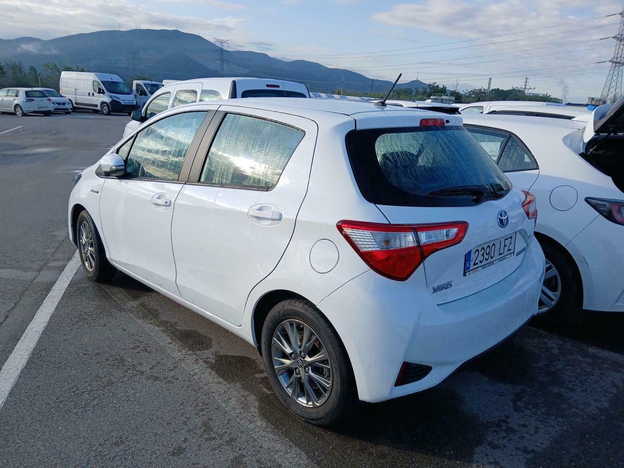 toyota yaris 2020 / foto grande (2)