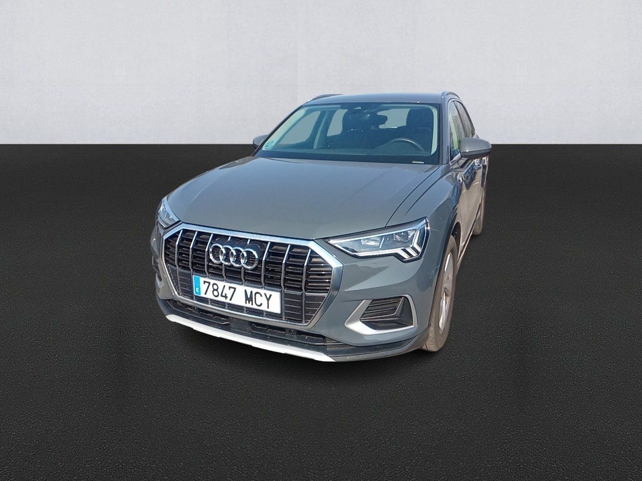 audi q3 2022 /