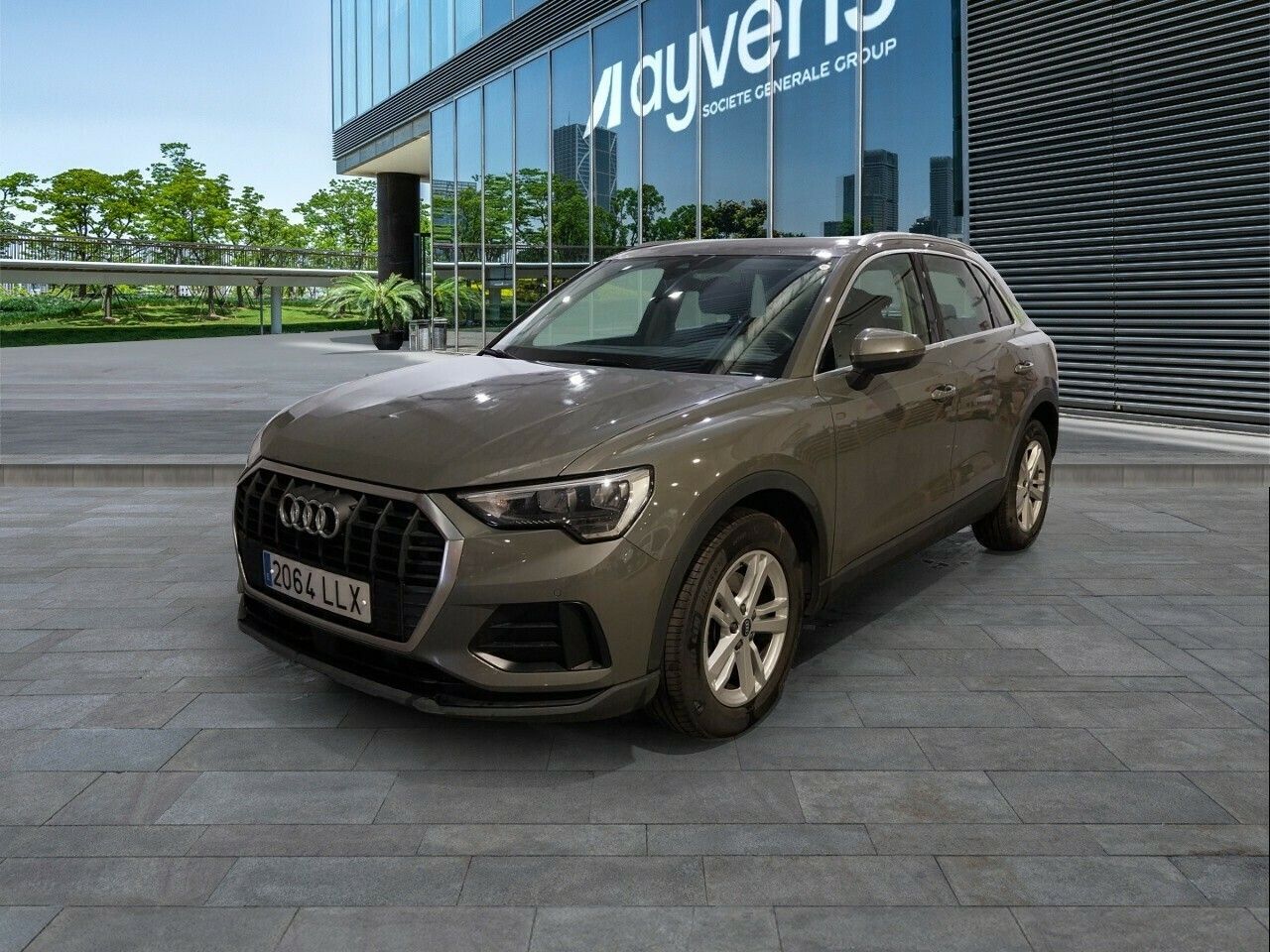 audi q3 2020 /