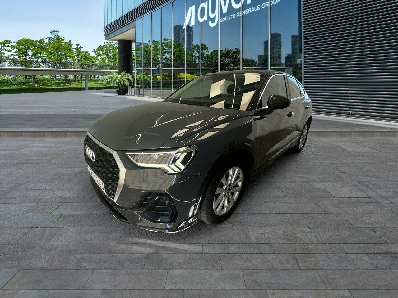 audi q3 2021 /