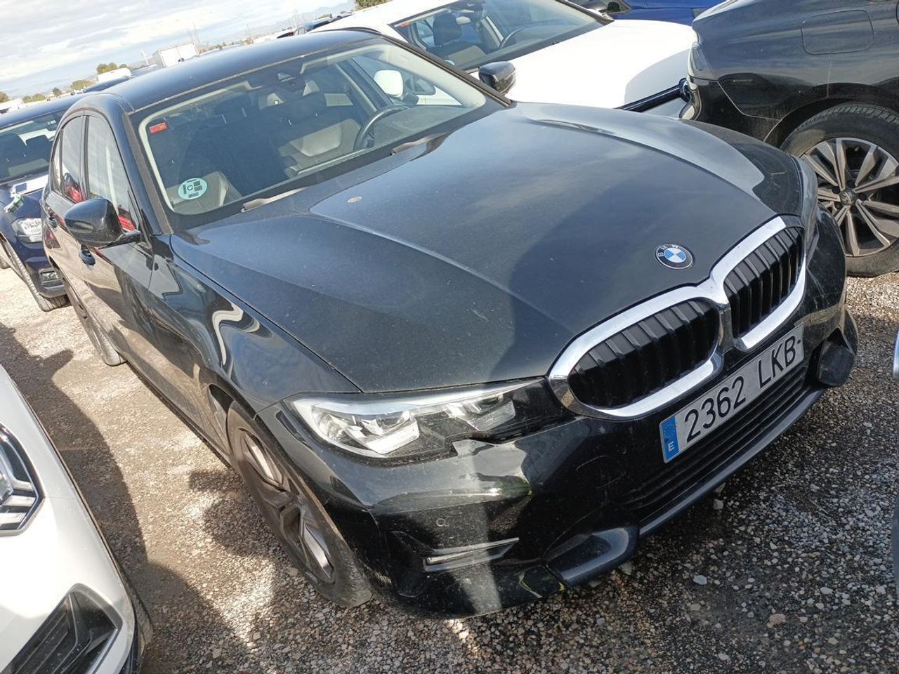 BMW Serie 3 318d Auto. - foto 4