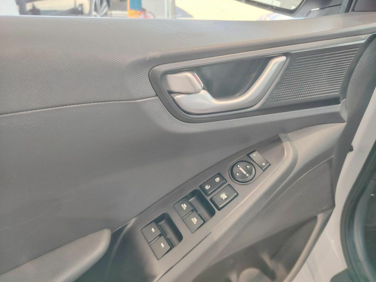 Hyundai IONIQ 1.6 GDI PHEV Klass DT - Foto 23