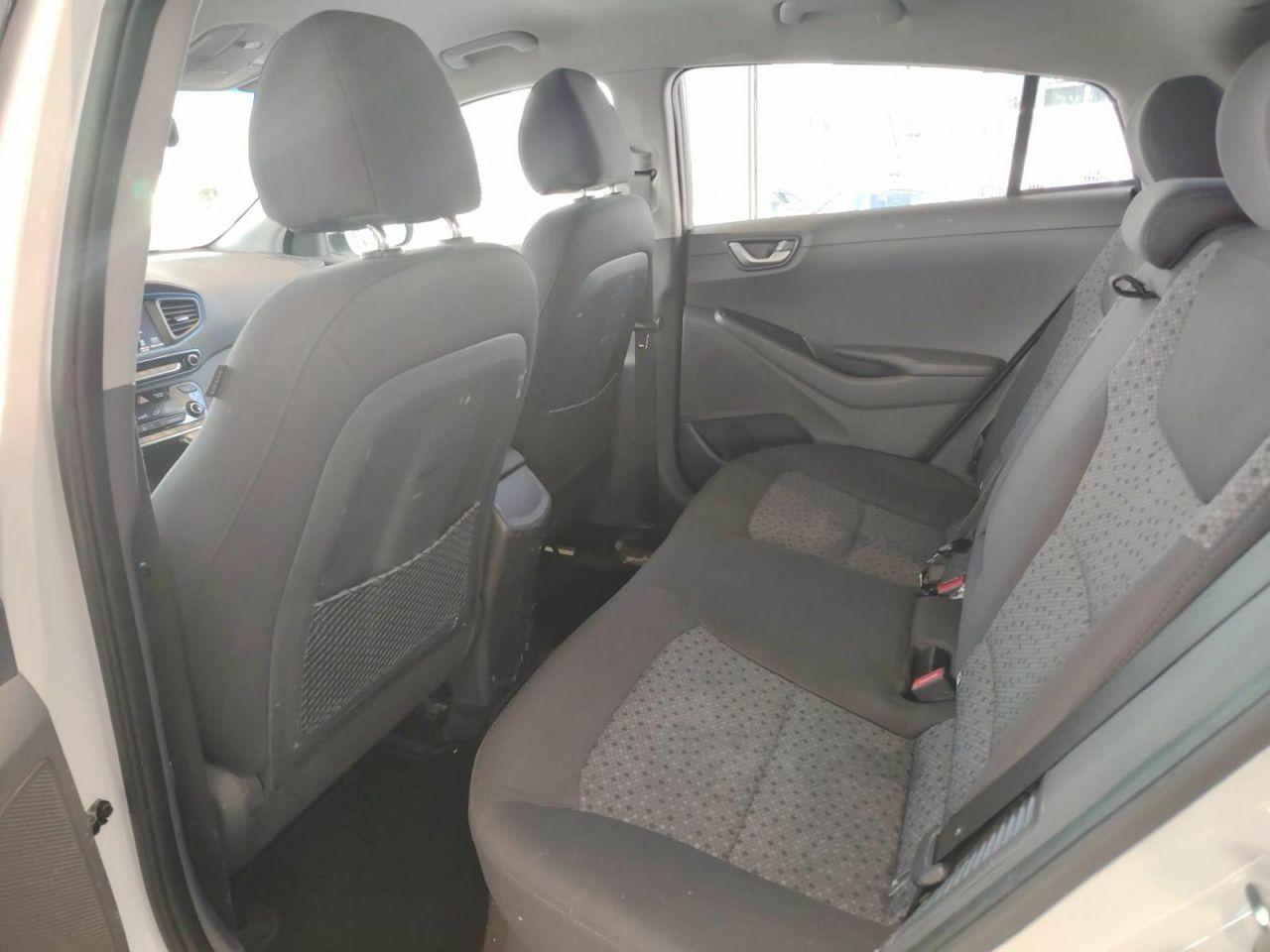 Hyundai IONIQ 1.6 GDI PHEV Klass DT - Foto 17