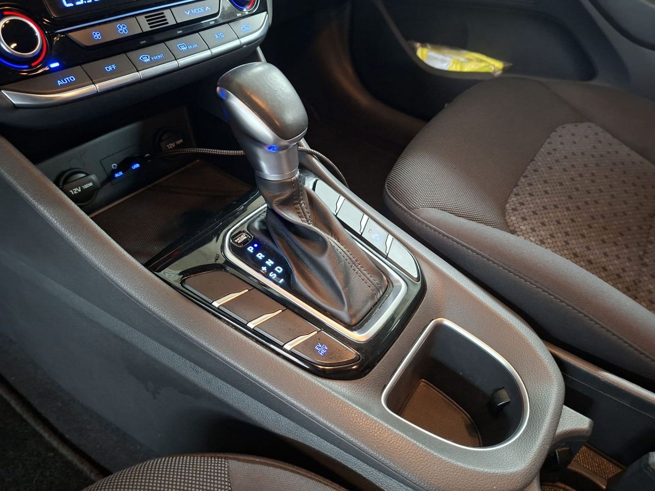 Hyundai IONIQ 1.6 GDI PHEV Klass DT - Foto 23