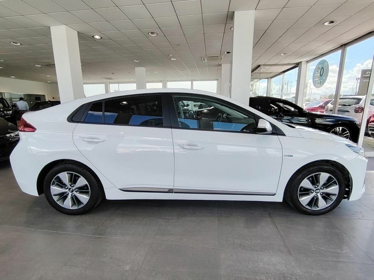 Hyundai IONIQ 1.6 GDI PHEV Klass DT - Foto 9