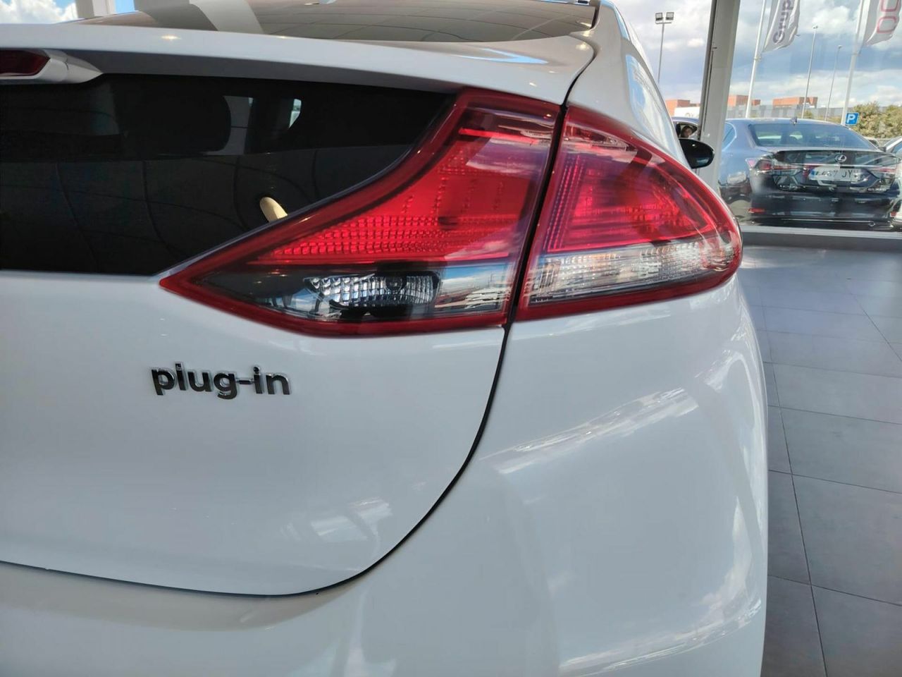 Hyundai IONIQ 1.6 GDI PHEV Klass DT - Foto 12
