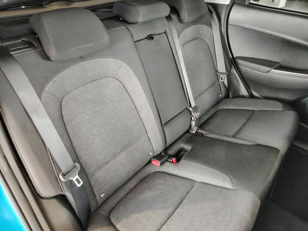 Hyundai Kona 100kW EV Maxx - Foto 38