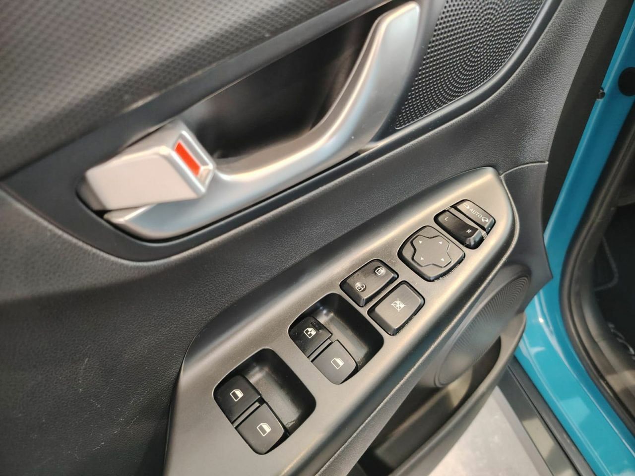 Hyundai Kona 100kW EV Maxx - Foto 29