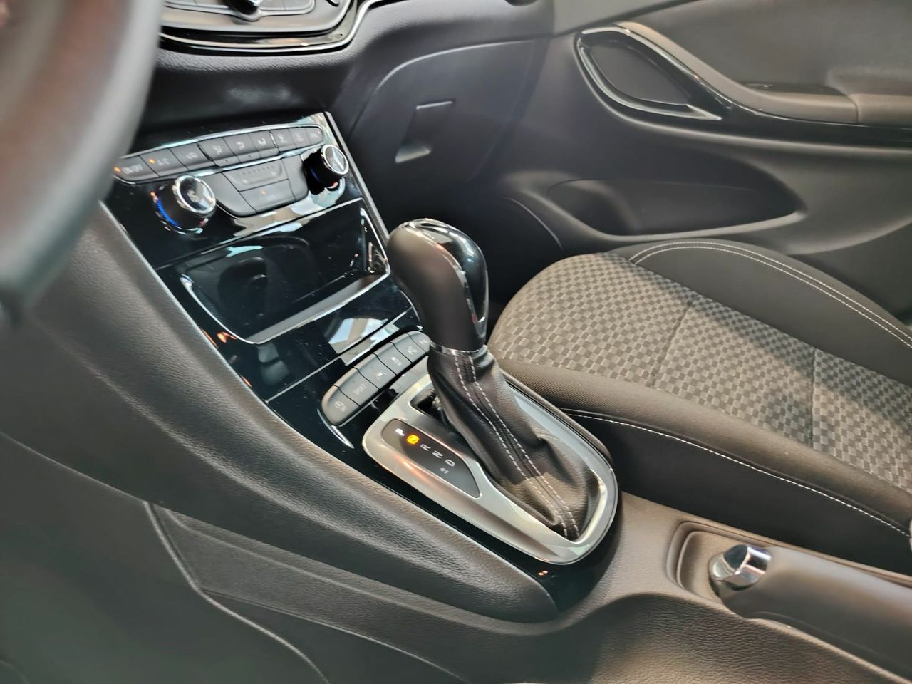 Opel Astra 1.4 Turbo S/S 110kW (150CV) Dynamic Auto - Foto 26