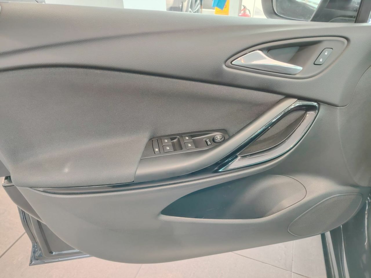 Opel Astra 1.4 Turbo S/S 110kW (150CV) Dynamic Auto - Foto 24