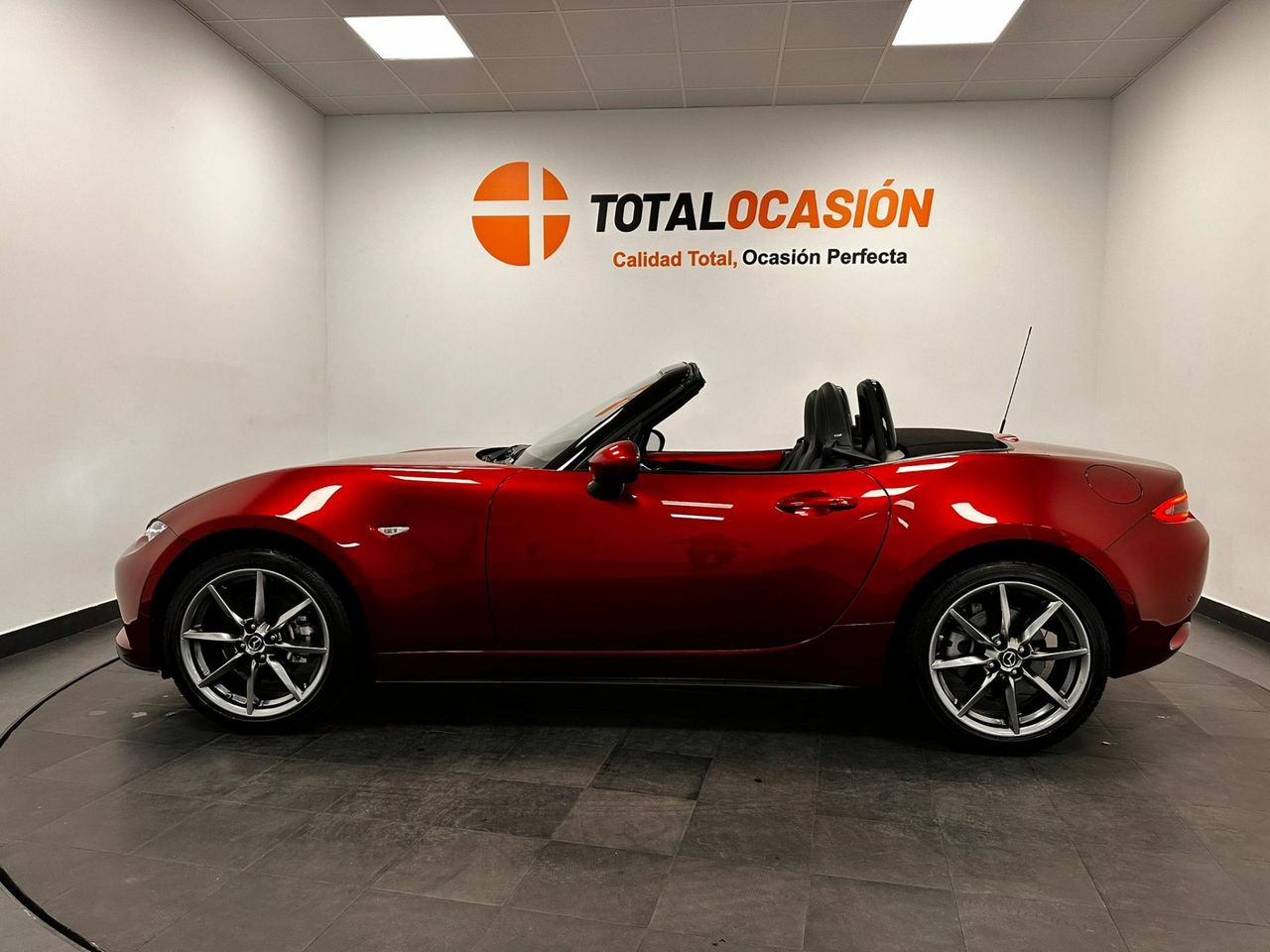 Mazda MX-5 2.0 SKYACTIV-G 135 kW MT Exclusive-Line - Foto 5