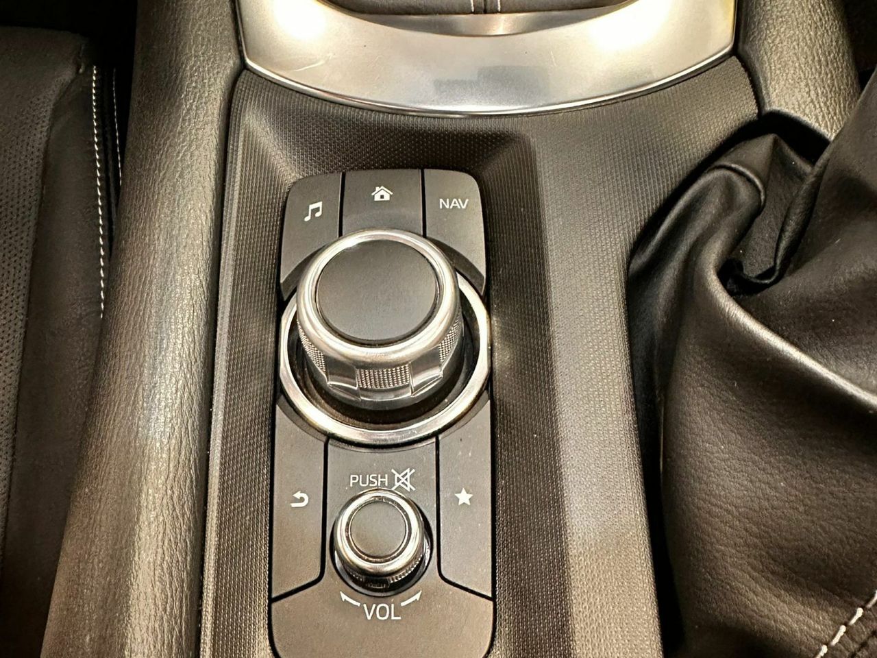 Mazda MX-5 2.0 SKYACTIV-G 135 kW MT Exclusive-Line - Foto 20