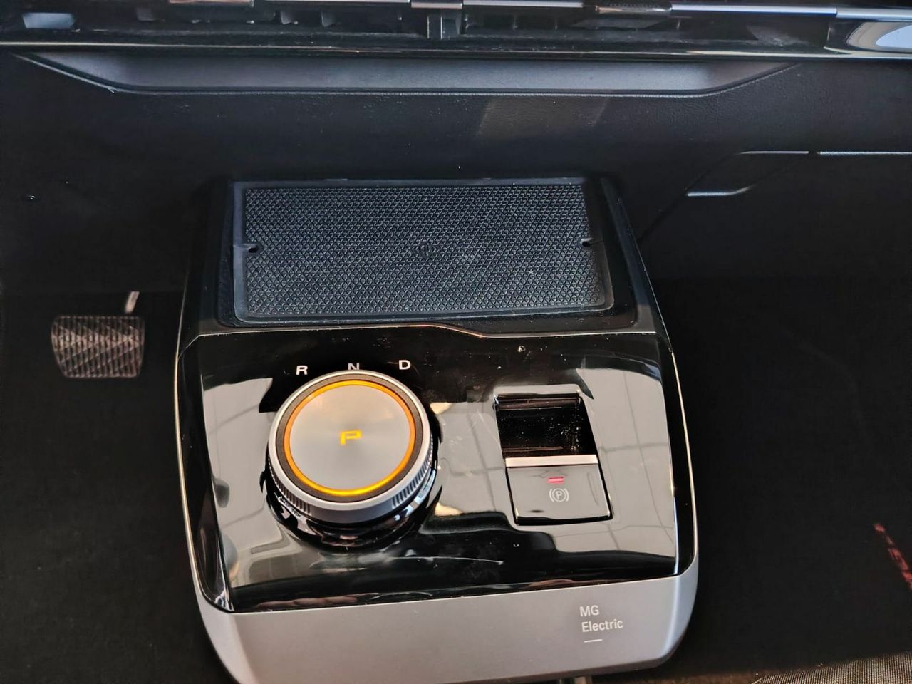 MG MG4 64kWh Luxury - Foto 30