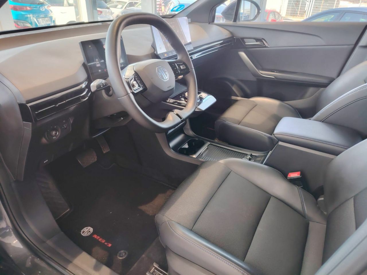 MG MG4 64kWh Luxury - Foto 24