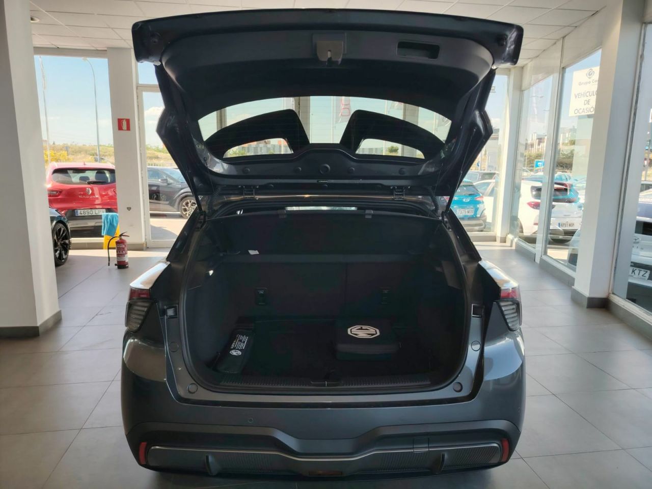 MG MG4 64kWh Luxury - Foto 17