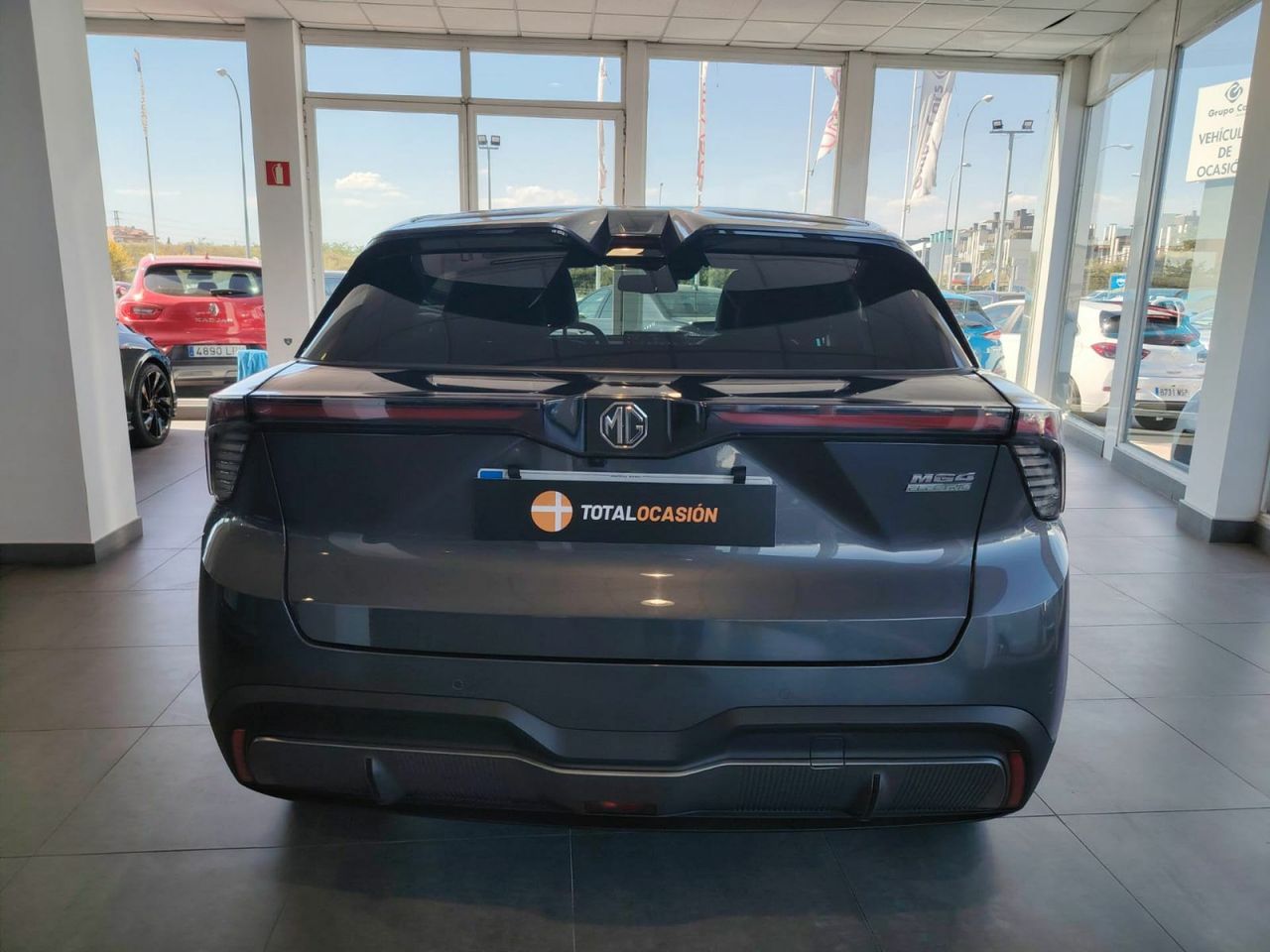 MG MG4 64kWh Luxury - Foto 8