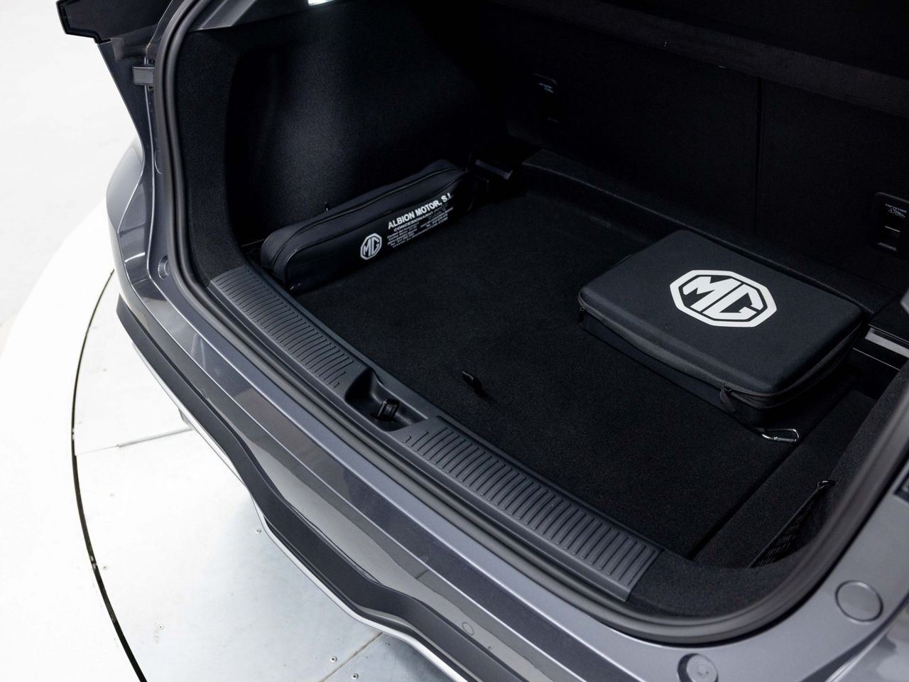 MG MG4 64kWh Luxury - Foto 10