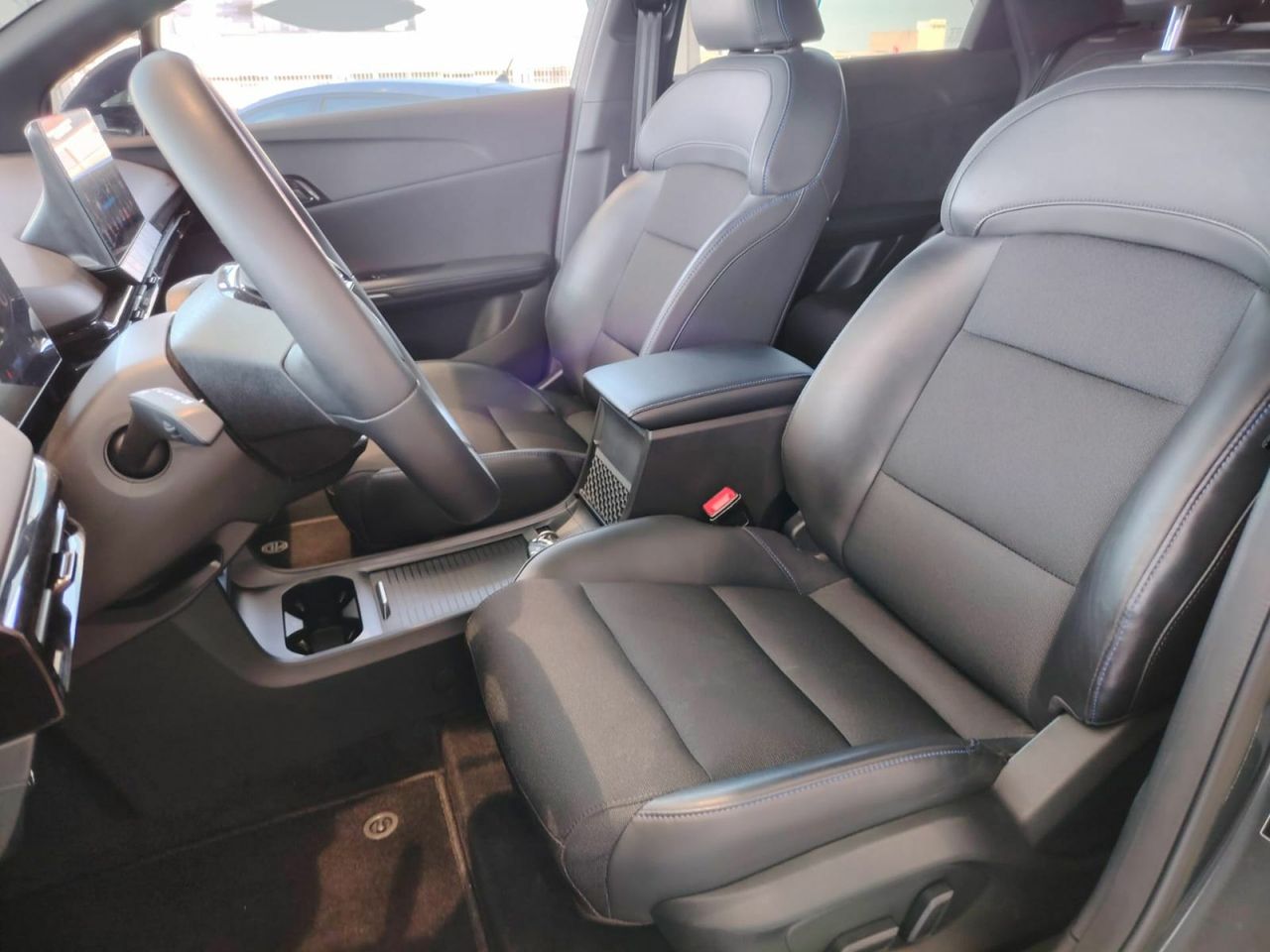 MG MG4 64kWh Luxury - Foto 23