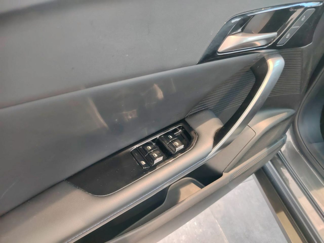 MG MG4 64kWh Luxury - Foto 21