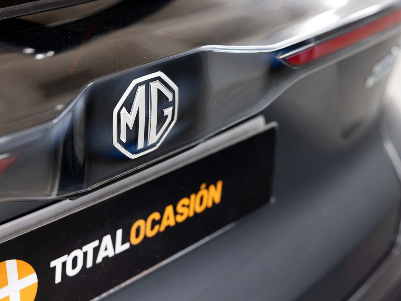 MG MG4 64kWh Luxury - Foto 13