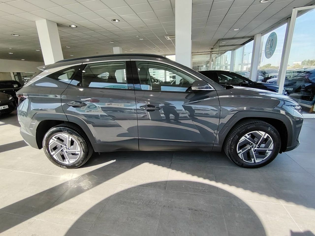 Hyundai Tucson 1.6 CRDI 100kW (136CV) 48V Maxx DCT 4x4 - Foto 5