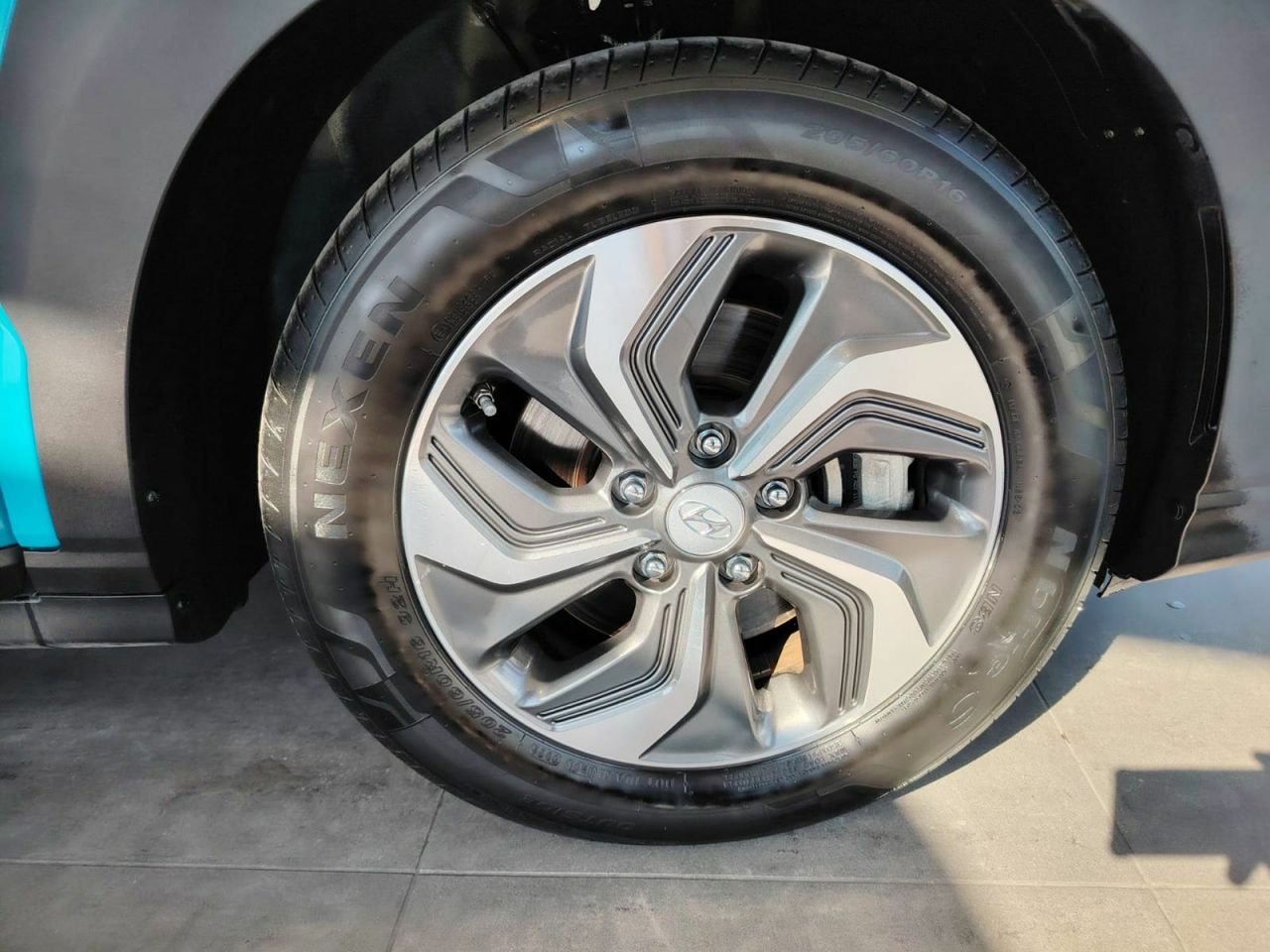 Hyundai Kona 1.6 GDI HEV Maxx DCT - Foto 38