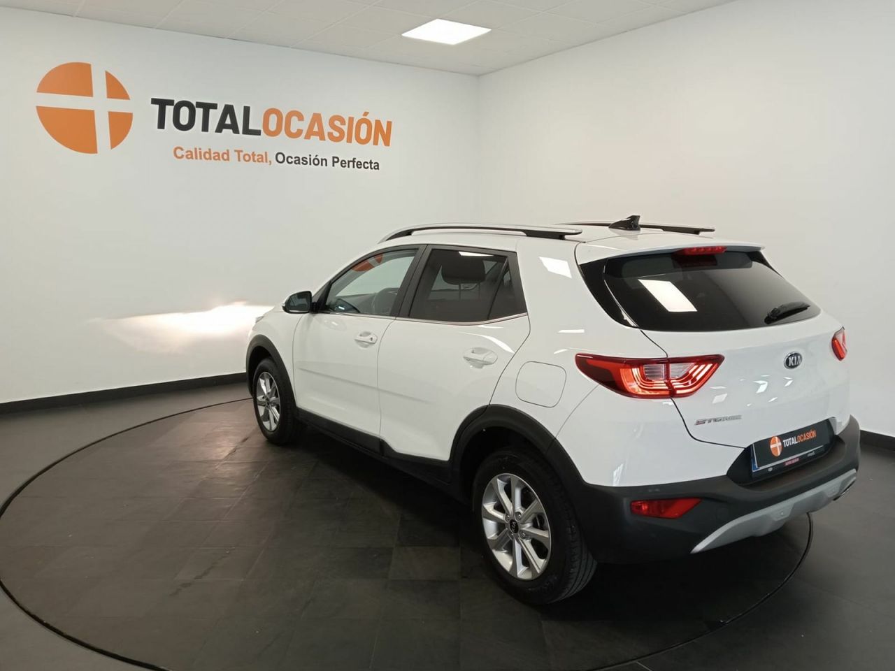 Kia Stonic 1.2 CVVT 62kW (84CV) Drive Eco-Dynamics - Foto 7