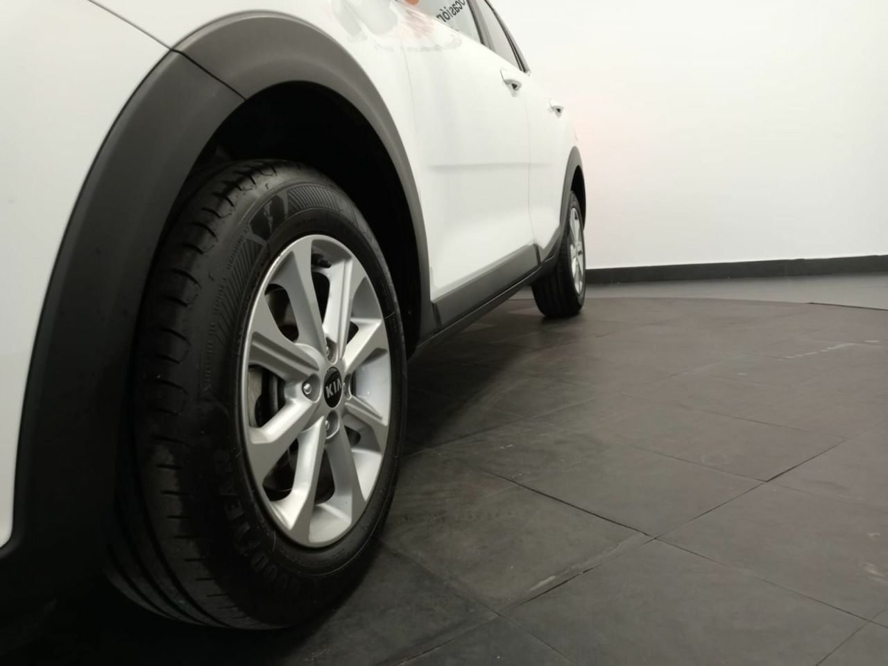 Kia Stonic 1.2 CVVT 62kW (84CV) Drive Eco-Dynamics - Foto 9