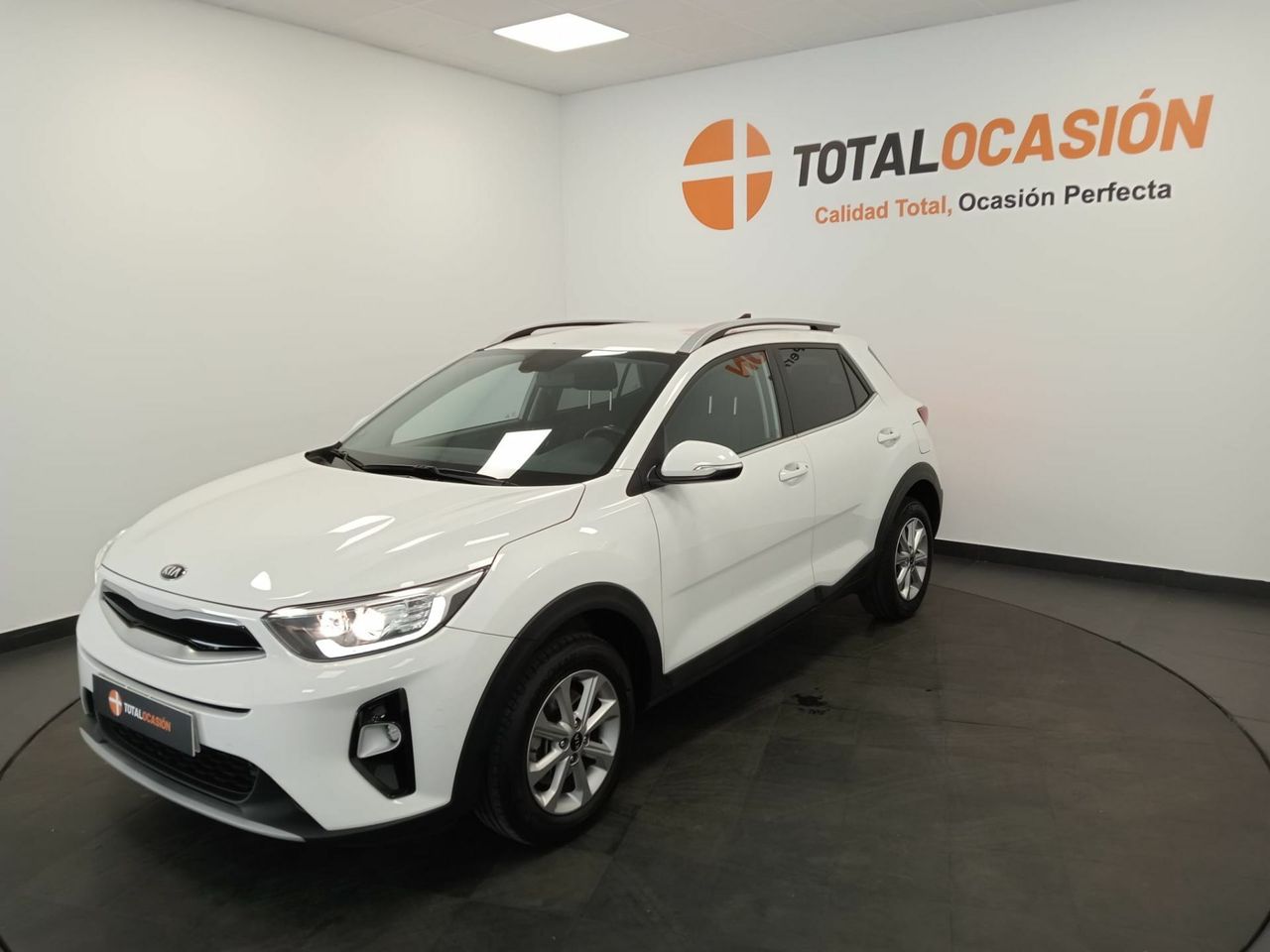 Kia Stonic 1.2 CVVT 62kW (84CV) Drive Eco-Dynamics - Foto 3