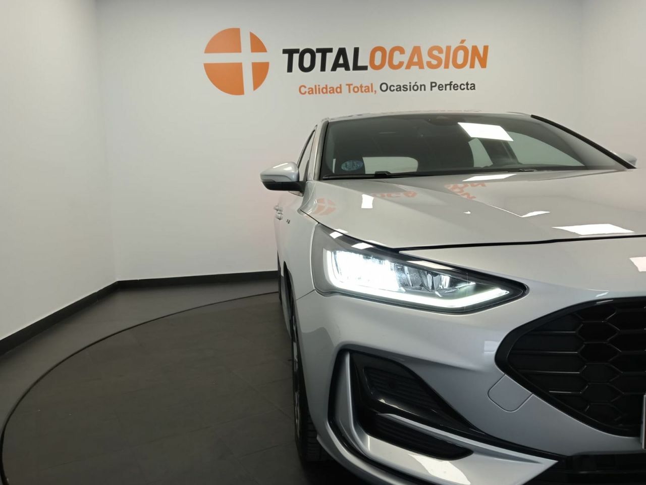 Ford Focus 1.0 Ecoboost MHEV 92kW ST-Line Auto - Foto 17