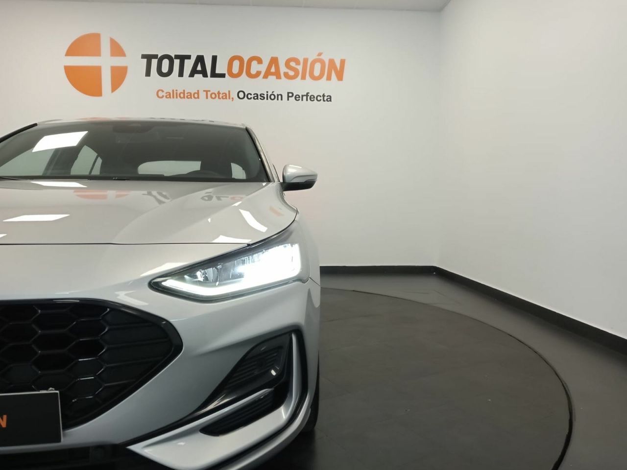 Ford Focus 1.0 Ecoboost MHEV 92kW ST-Line Auto - Foto 16