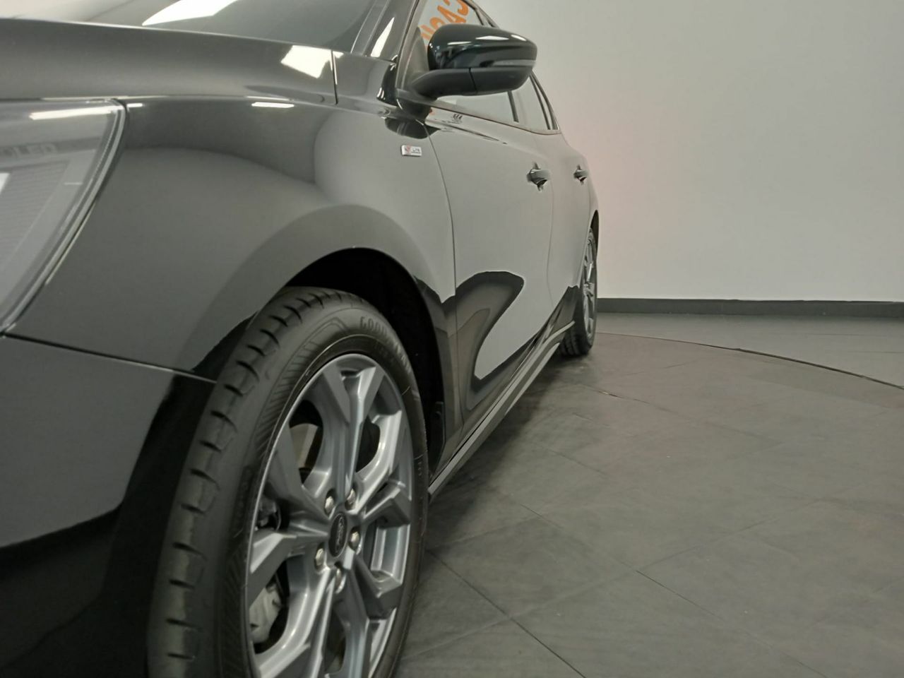 Ford Focus 1.0 Ecoboost MHEV 92kW ST-Line Auto - Foto 13