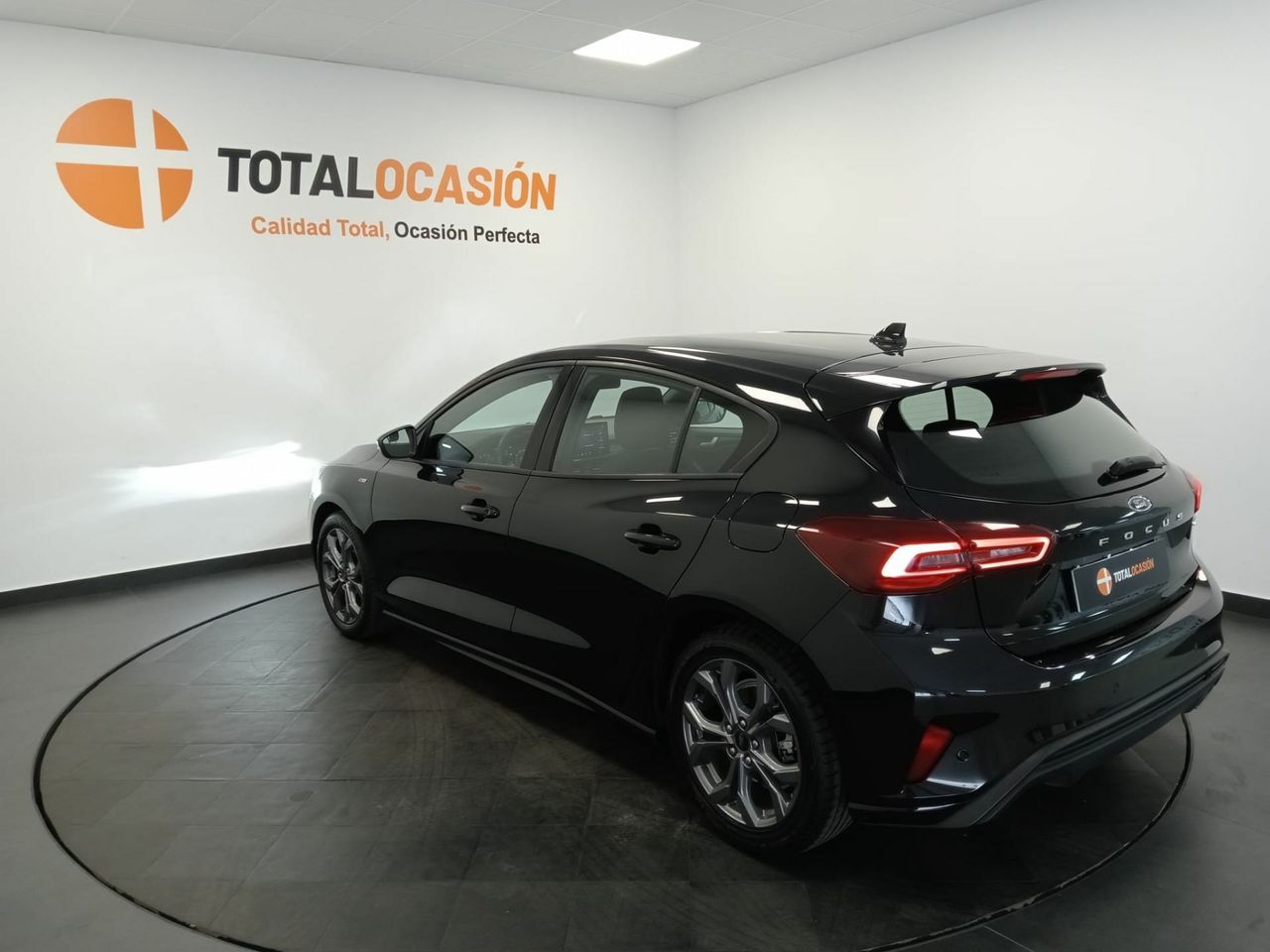 Ford Focus 1.0 Ecoboost MHEV 92kW ST-Line Auto - Foto 7
