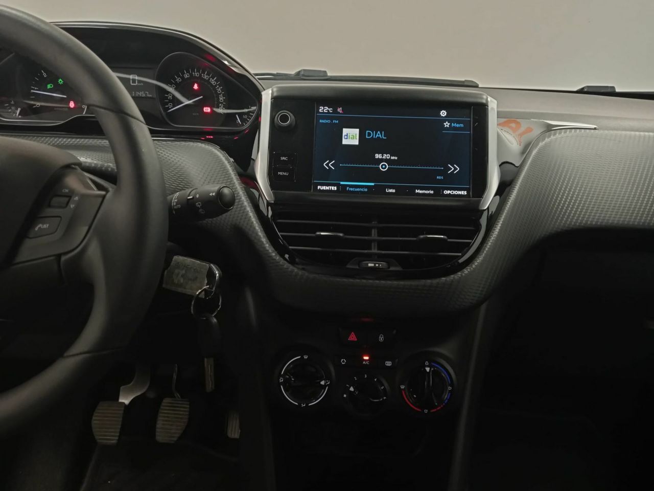 Peugeot 208 5P Signature BlueHDi 73KW (100CV) - Foto 15