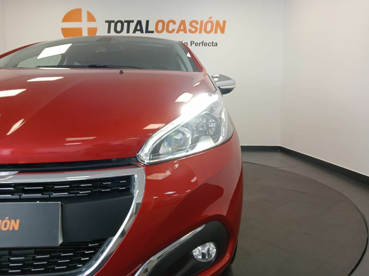 Peugeot 208 5P Signature BlueHDi 73KW (100CV) - Foto 37