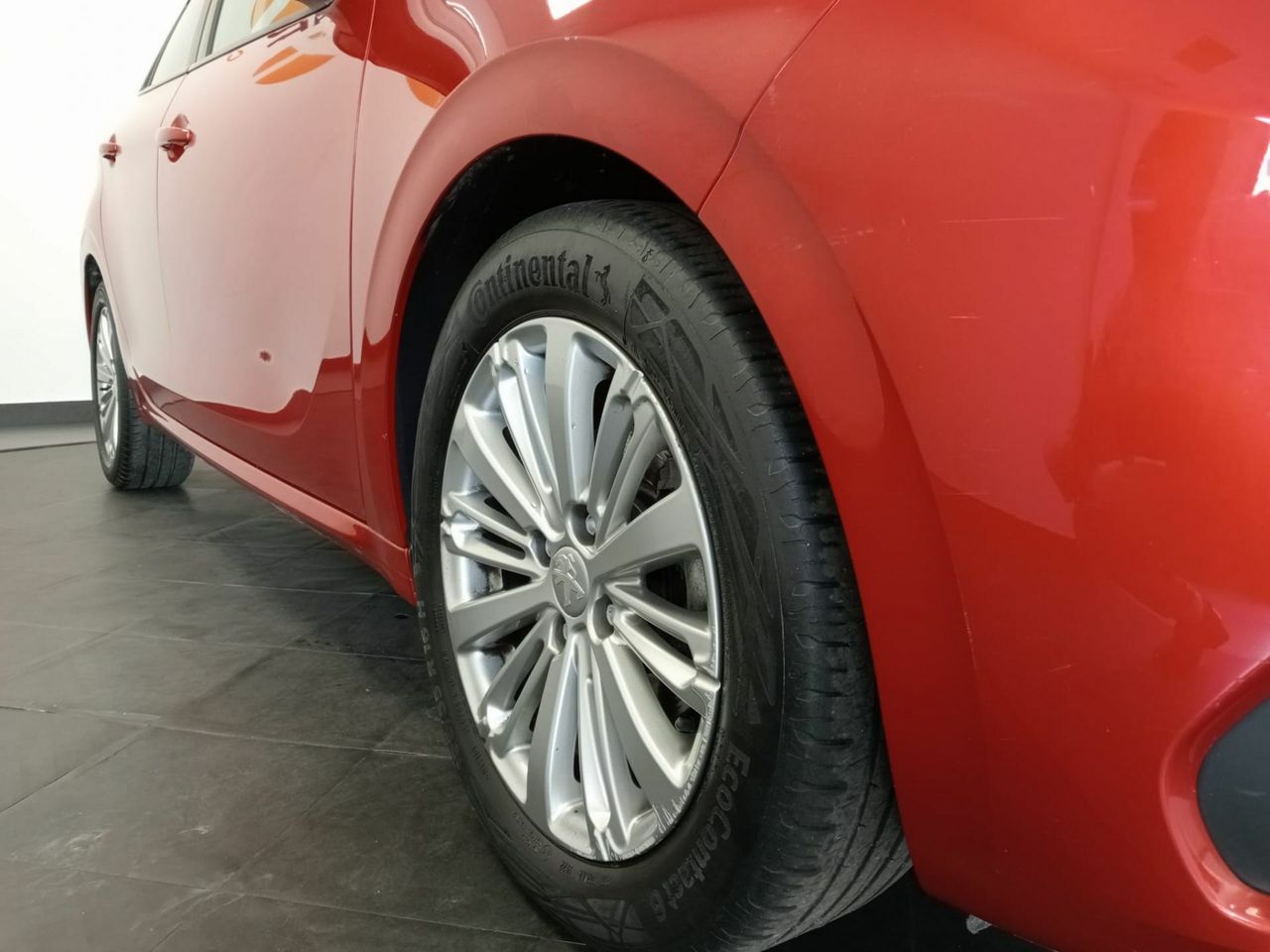 Peugeot 208 5P Signature BlueHDi 73KW (100CV) - Foto 28