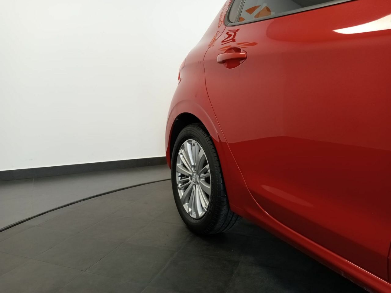 Peugeot 208 5P Signature BlueHDi 73KW (100CV) - Foto 29