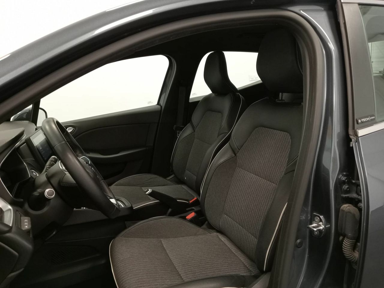 Renault Clio Zen E-Tech Híbrido 104 kW (140CV) - Foto 28