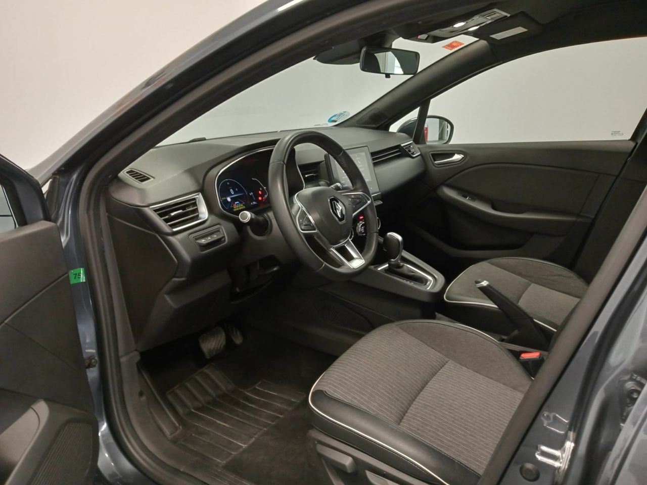 Renault Clio Zen E-Tech Híbrido 104 kW (140CV) - Foto 29
