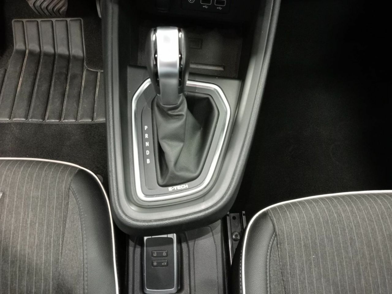 Renault Clio Zen E-Tech Híbrido 104 kW (140CV) - Foto 22