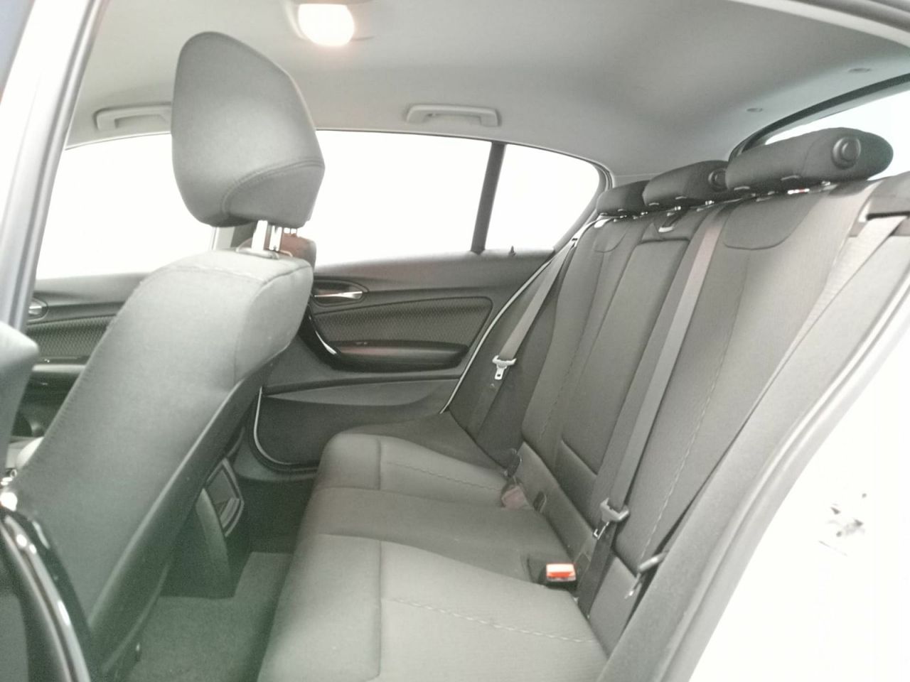 BMW Serie 1 118i - Foto 28