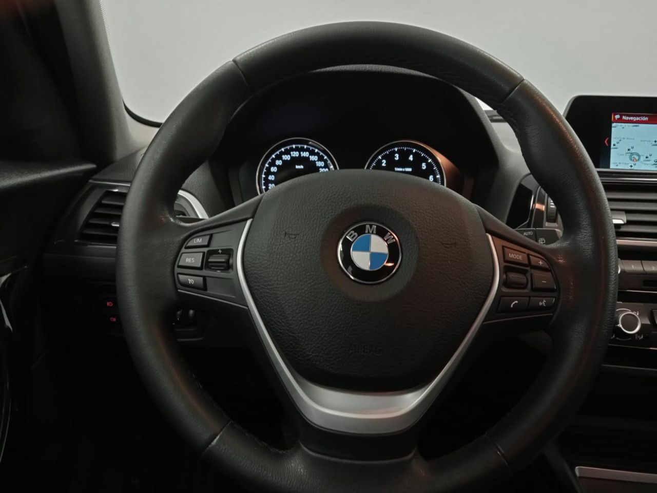 BMW Serie 1 118i - Foto 17