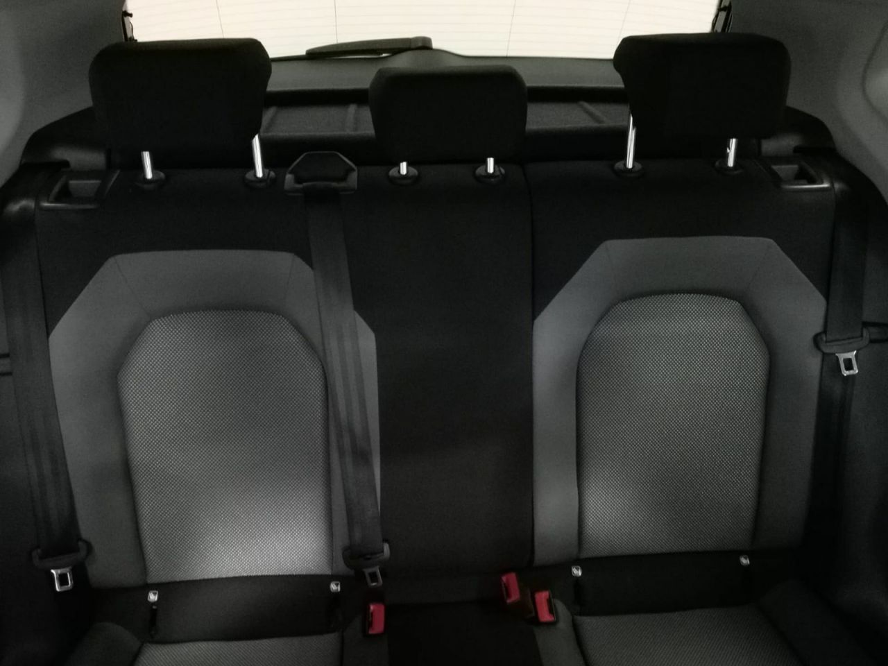 Seat Arona 1.0 TSI 85kW (115CV) Style Ecomotive - Foto 33