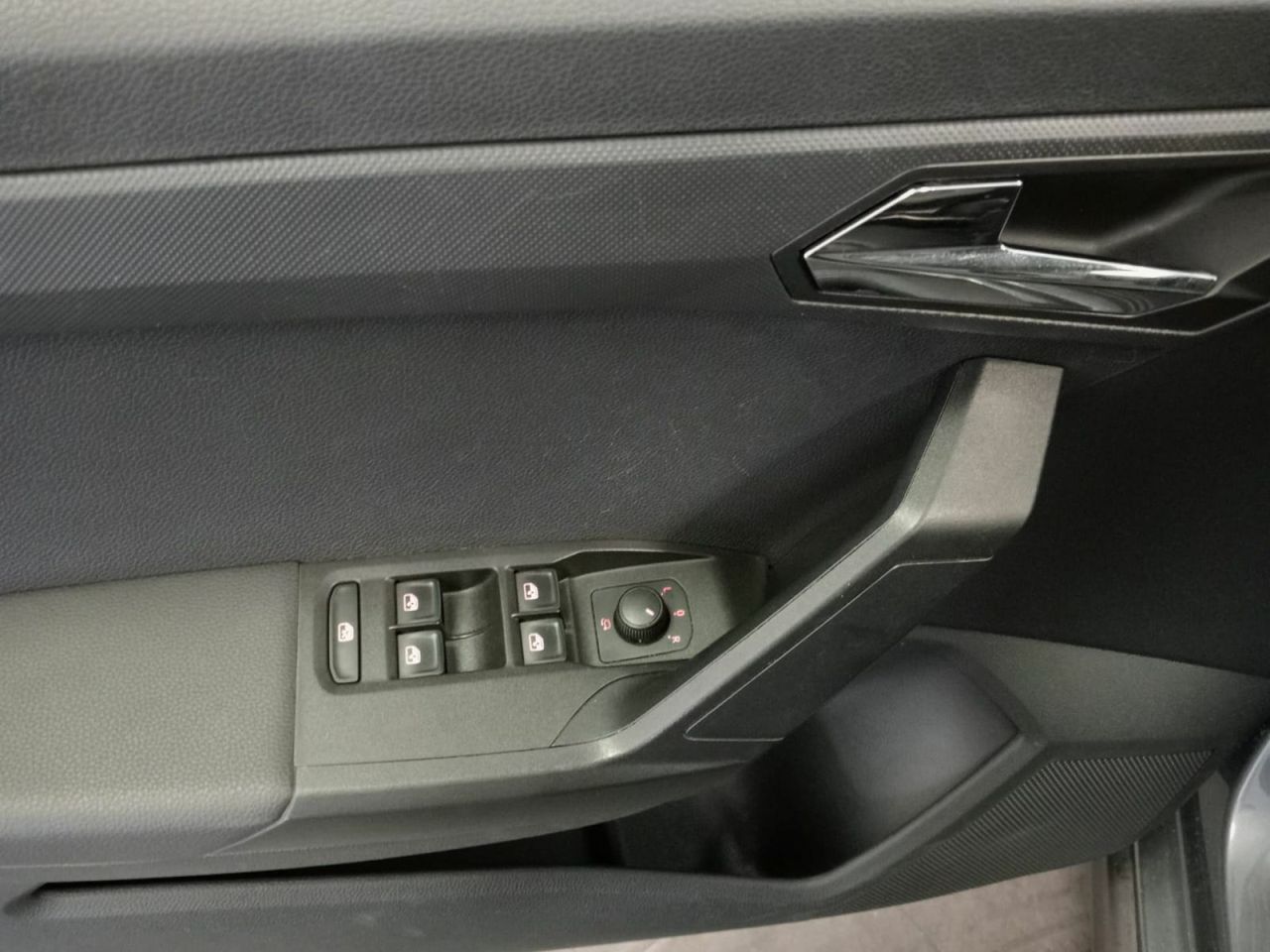 Seat Arona 1.0 TSI 85kW (115CV) Style Ecomotive - Foto 17