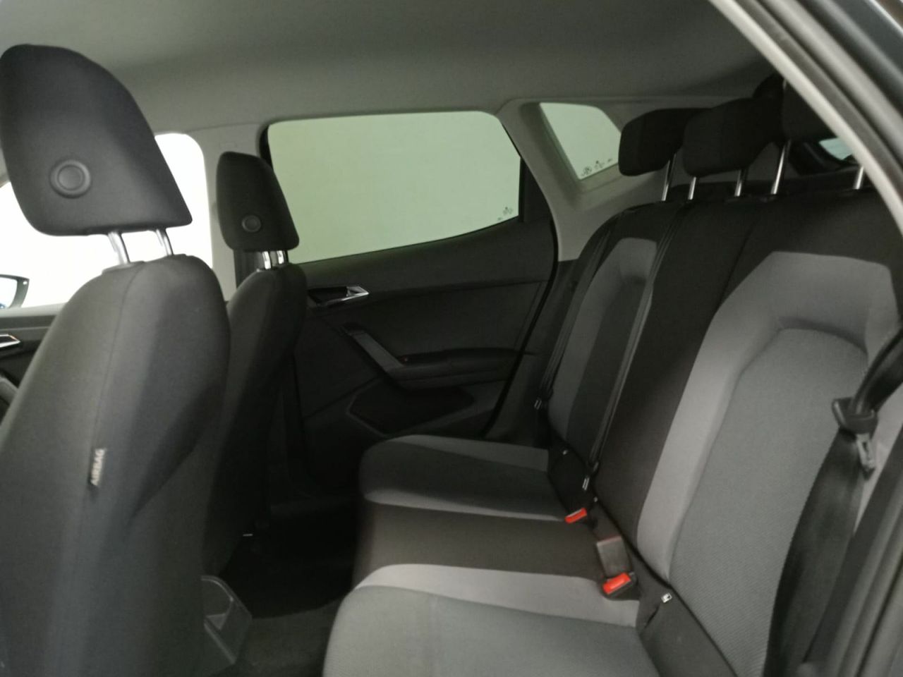 Seat Arona 1.0 TSI 85kW (115CV) Style Ecomotive - Foto 14