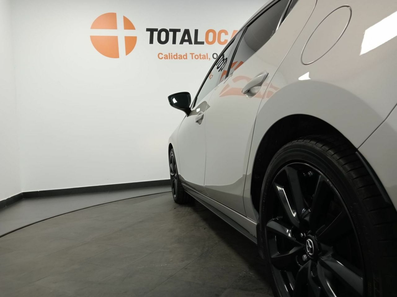 Mazda 3 2.0 e-SKYACTIV-G 88KW HOMURA - Foto 14